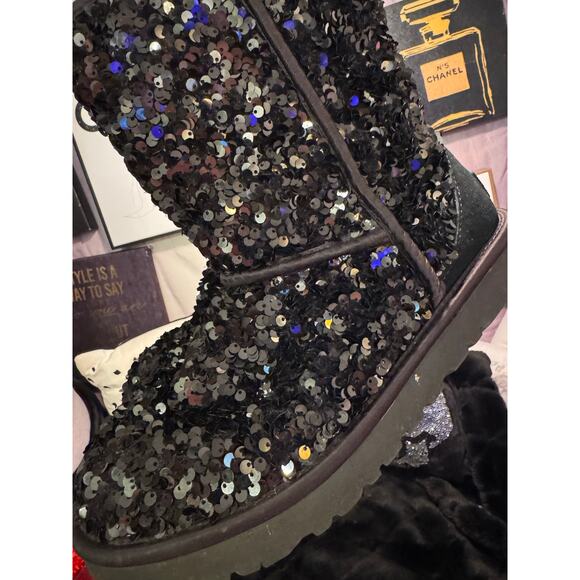 Ugg short classic emu boot- sheepskin black sequin bling sz 9 women 1130650 - Picture 8 of 14
